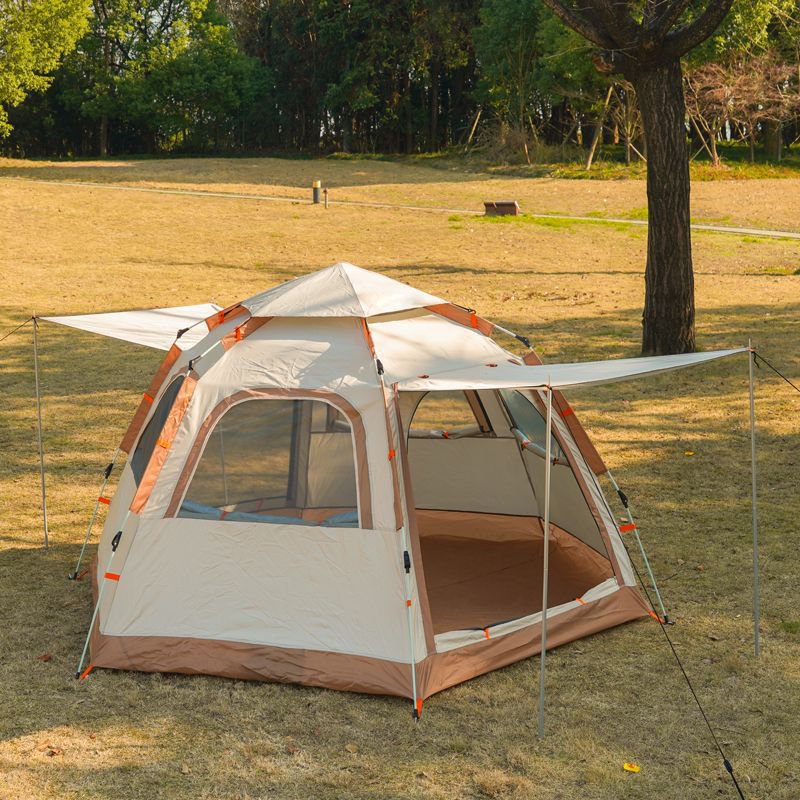 Ein tragbares raumlager im freien kann ein sechzacken-zelt falten