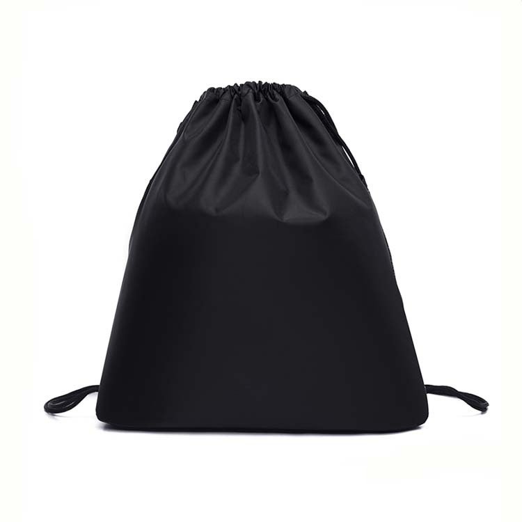 Großvolumiger Outdoor-Sport- und Reiserucksack