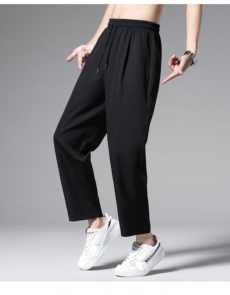 カジュアルにもきれいめにも合うメンズパンツ