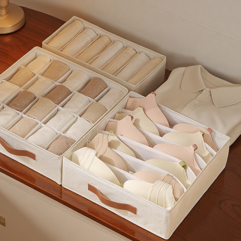 折り畳み可能分割下着収納ボックスの全体イメージ