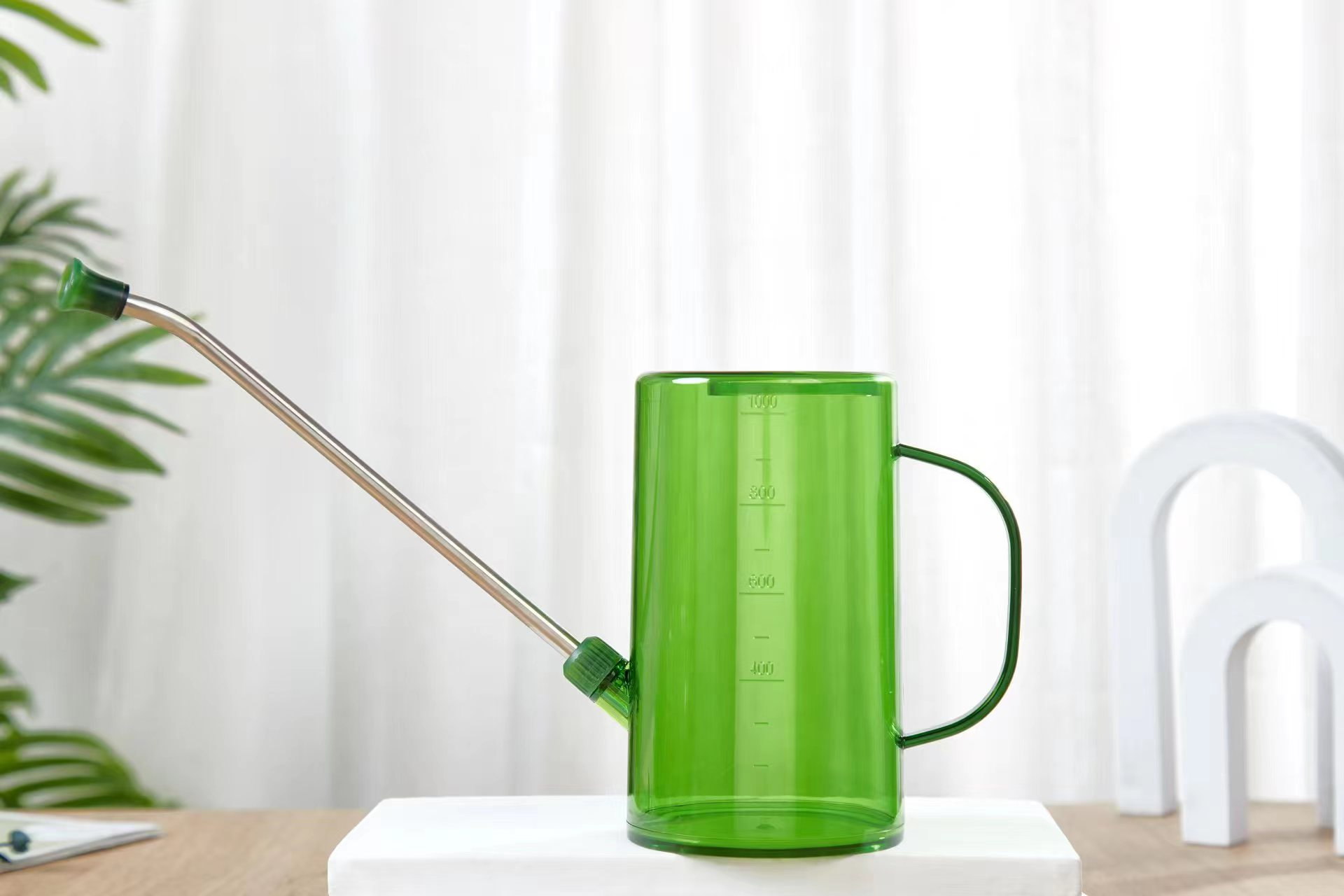 가정용 투명 물뿌리개 상세 디자인