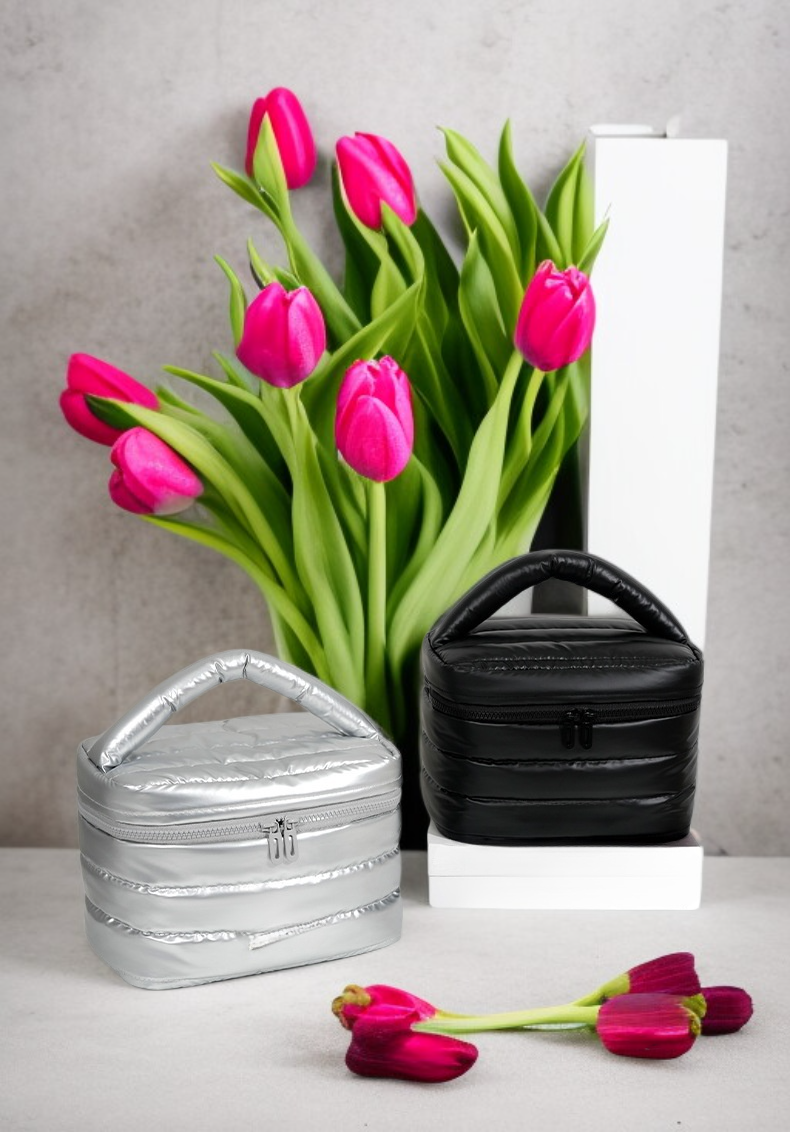 대용량 수납 가능한 여행 세면 가방