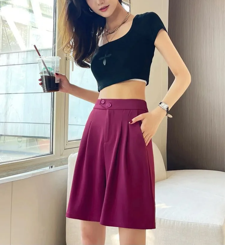 ハーフスラックスパンツのバックスタイル