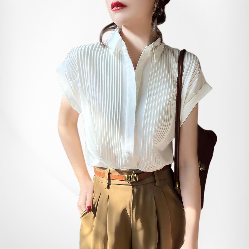 Lockeres Sommer Kurzarmhemd für Damen, weiß mit kleinen Falten