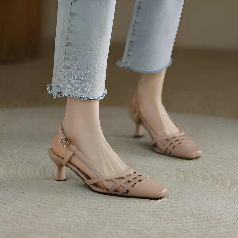 編み込みストラップ美脚ミュール