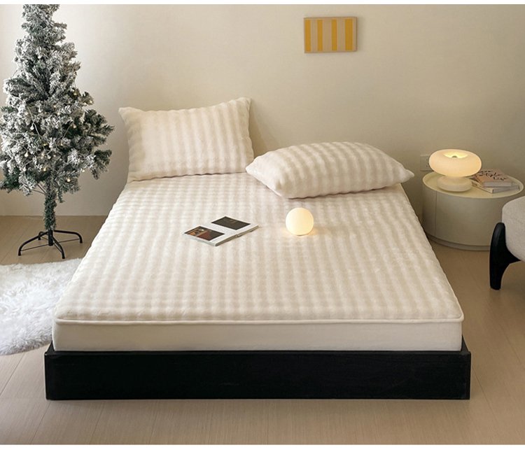 Detalle del tejido de terciopelo grueso en la colcha