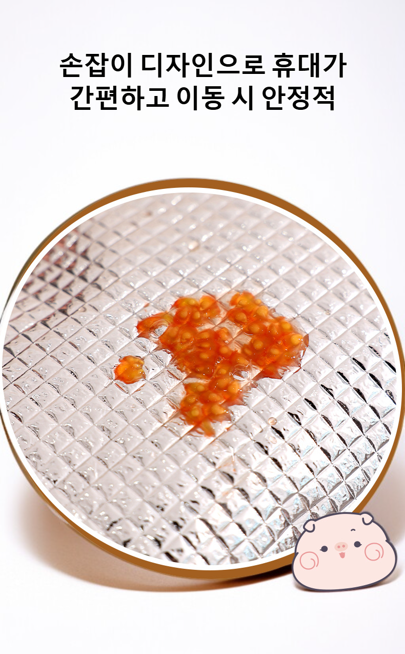 넉넉한 수납 공간을 가진 도시락 가방 내부