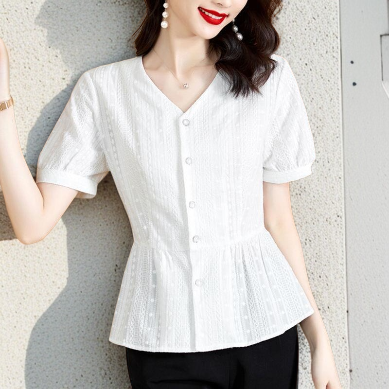 여름 신상 패셔너블하게 배를 가리는 중년 엄마 허리띠를 줄여 날씬해 보이는 블라우스녀