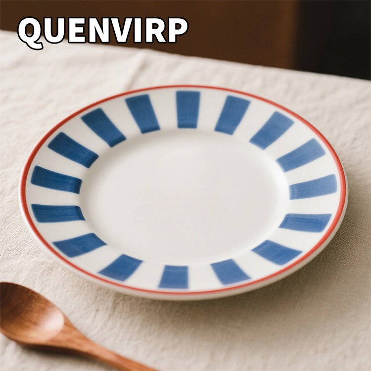 스타일리시한 아침 식사용 접시