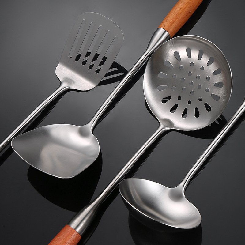 厚めのステンレス調理器具セット木の柄のフライ返しおたまの抜け漏れショッパー家庭用です