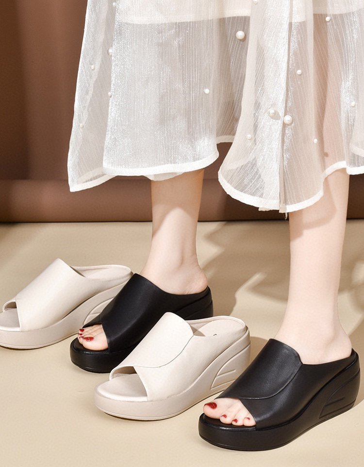 ウエッジソールサンダル