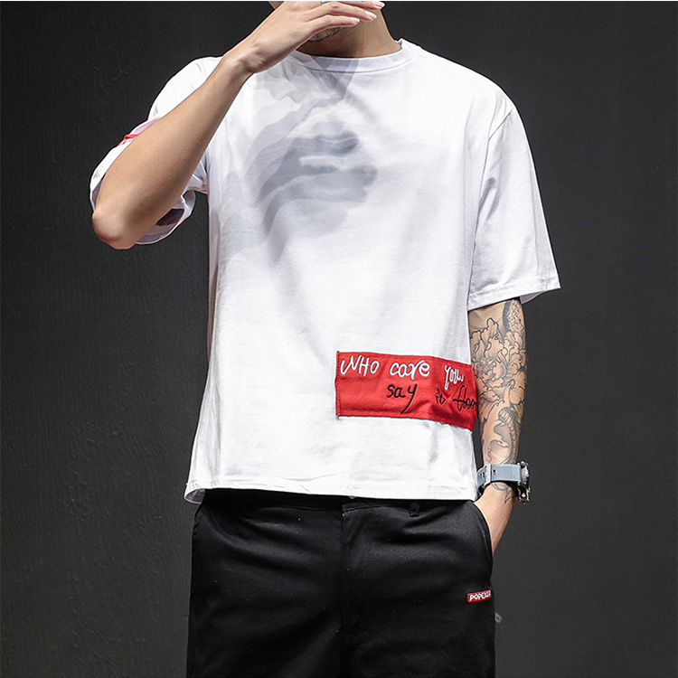 【メンズTシャツ】半袖　コットン　クルーネック　ピエロ　著痩せ 　刺繍