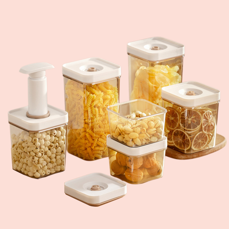 Household vacuum storage tank