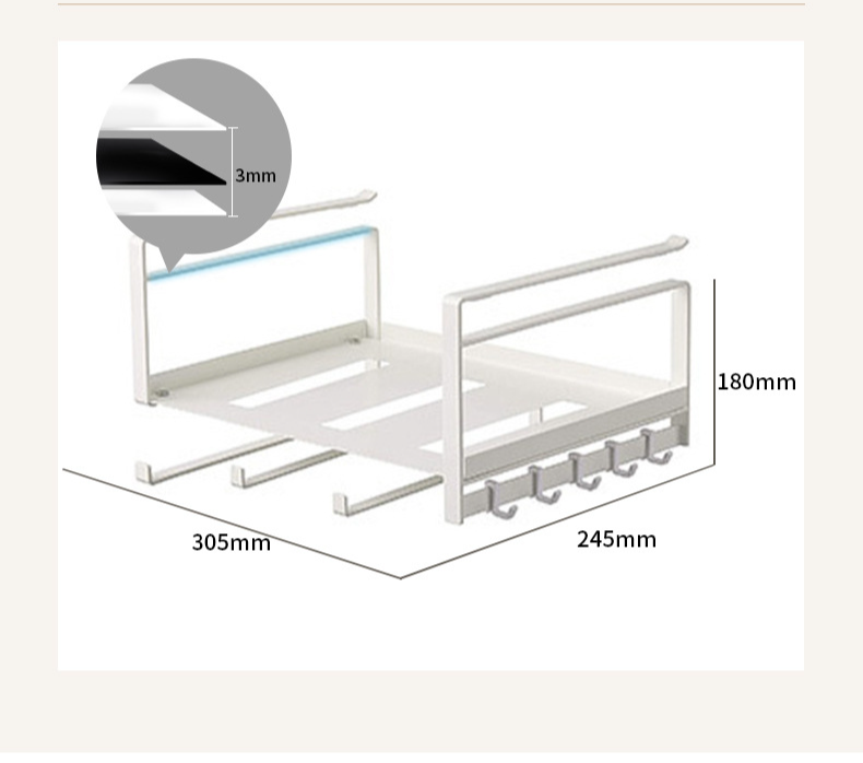 Küchenregal mit japanischen Haken für Tassen und Utensilien