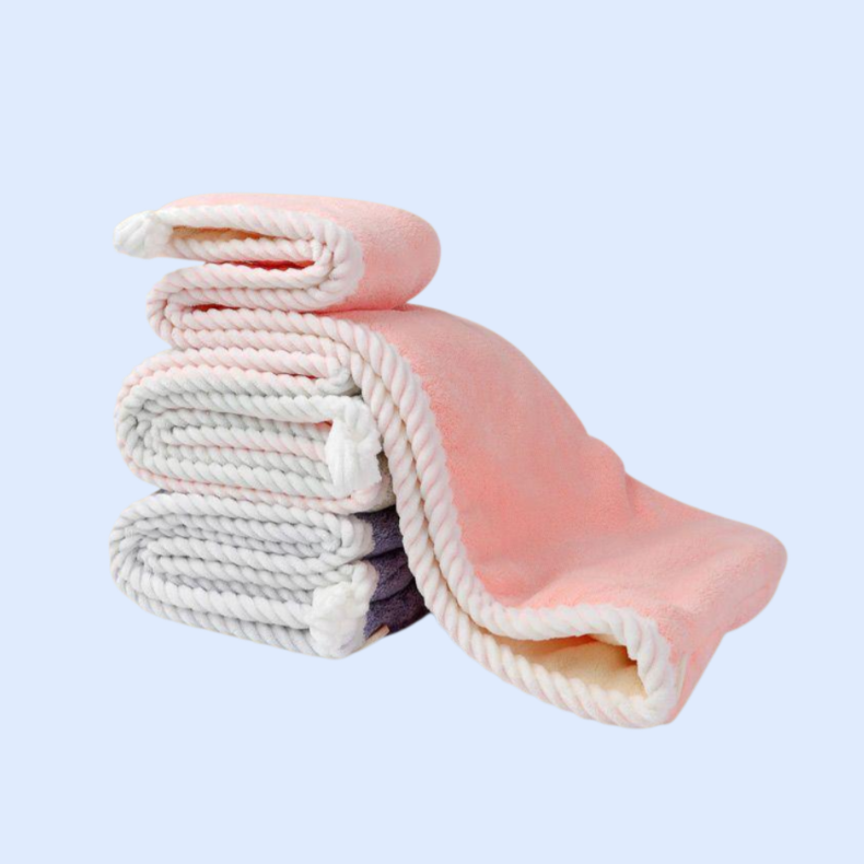 Quick-drying towel for washing and wiping hair