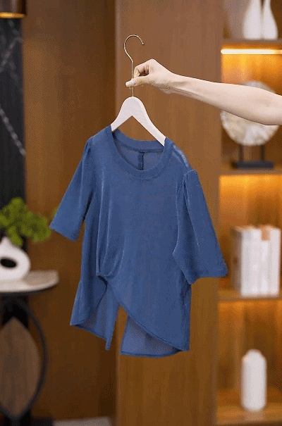 여름 야외활동에 적합한 망사 블라우스