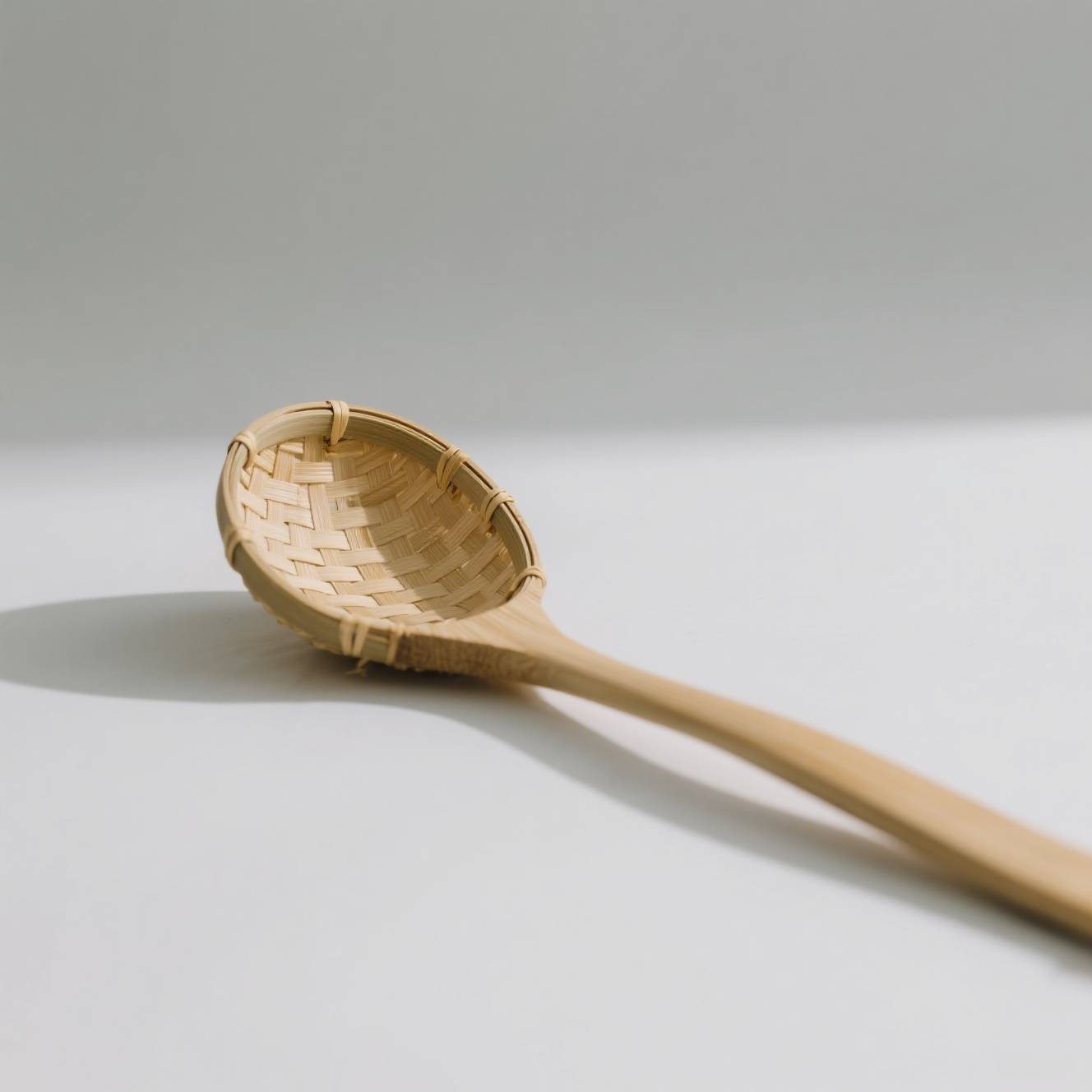 Umweltfreundliches Bambussieb für die Haushaltsküche