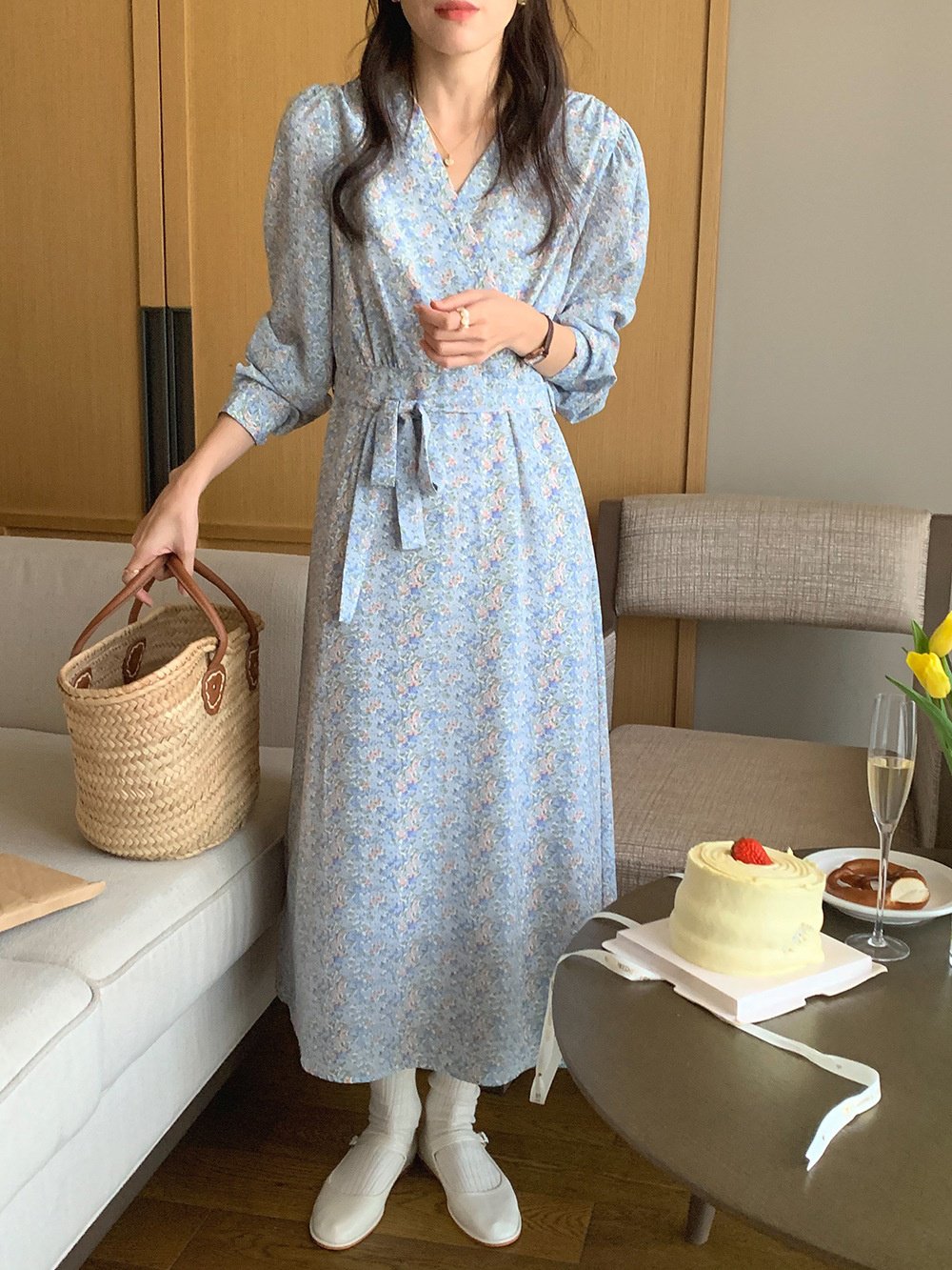 カジュアルにもフォーマルにも合うロングドレス