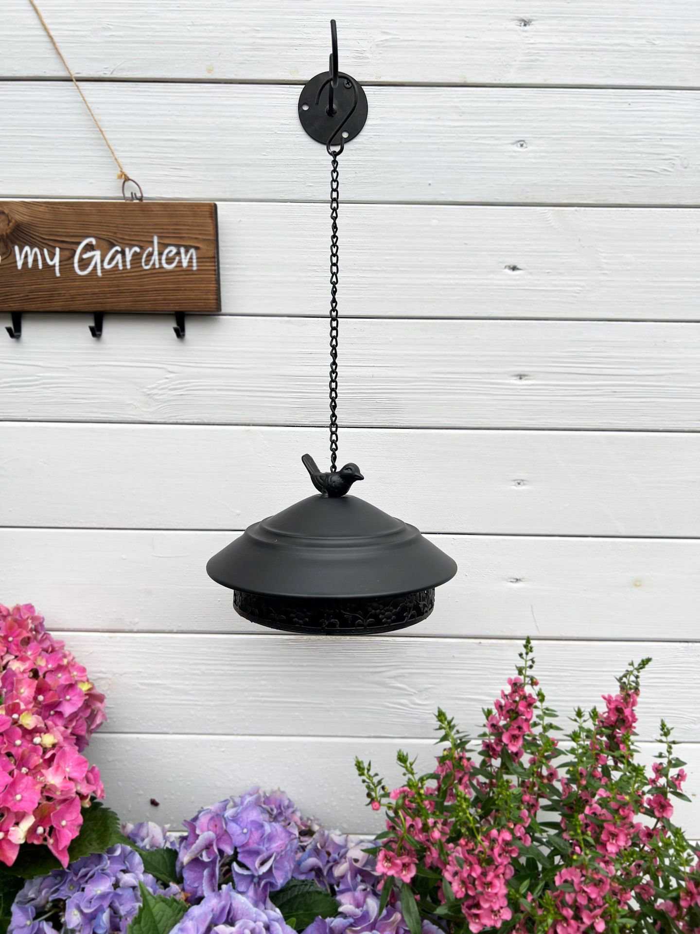 安全に使える蓋付き蚊取り線香トレーの使用イメージ