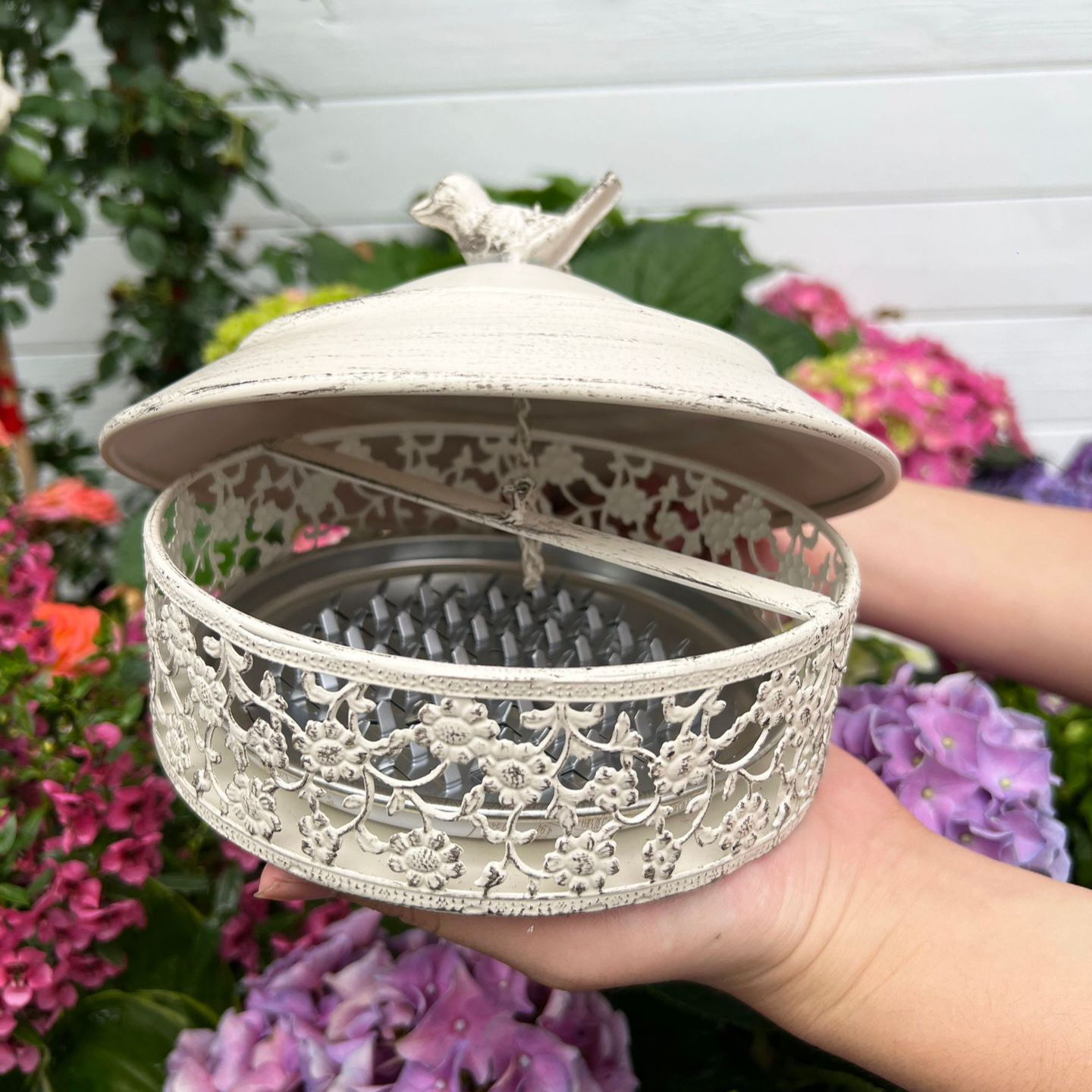 蚊取り線香トレー 蚊取り線香箱 サポートラック 蓋付き 安全 アウトドア キャンプ 庭 ガーデン 吊り下げ 香炉 ドライブ