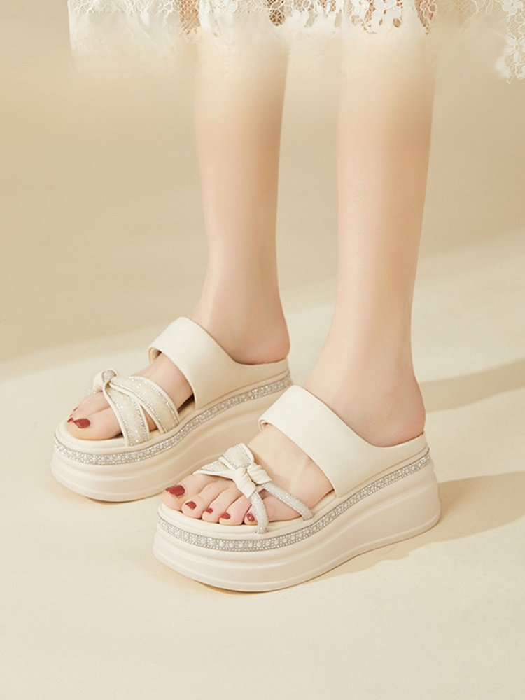 키높이 큐빅 웨지 샌들