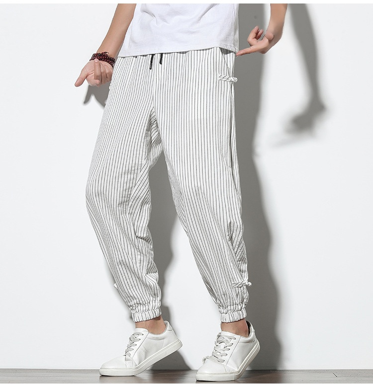 夏のカジュアルファッションに最適なサルエルパンツ