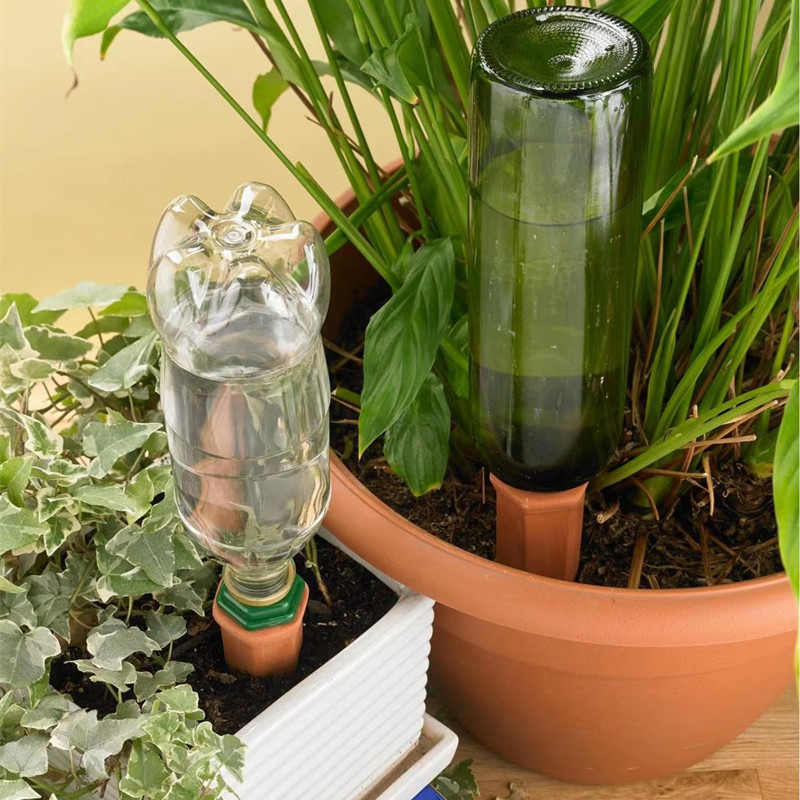 セラミック怠惰な自動花散水装置赤い陶器透水器 4 パックドリッパー庭点滴灌漑装置