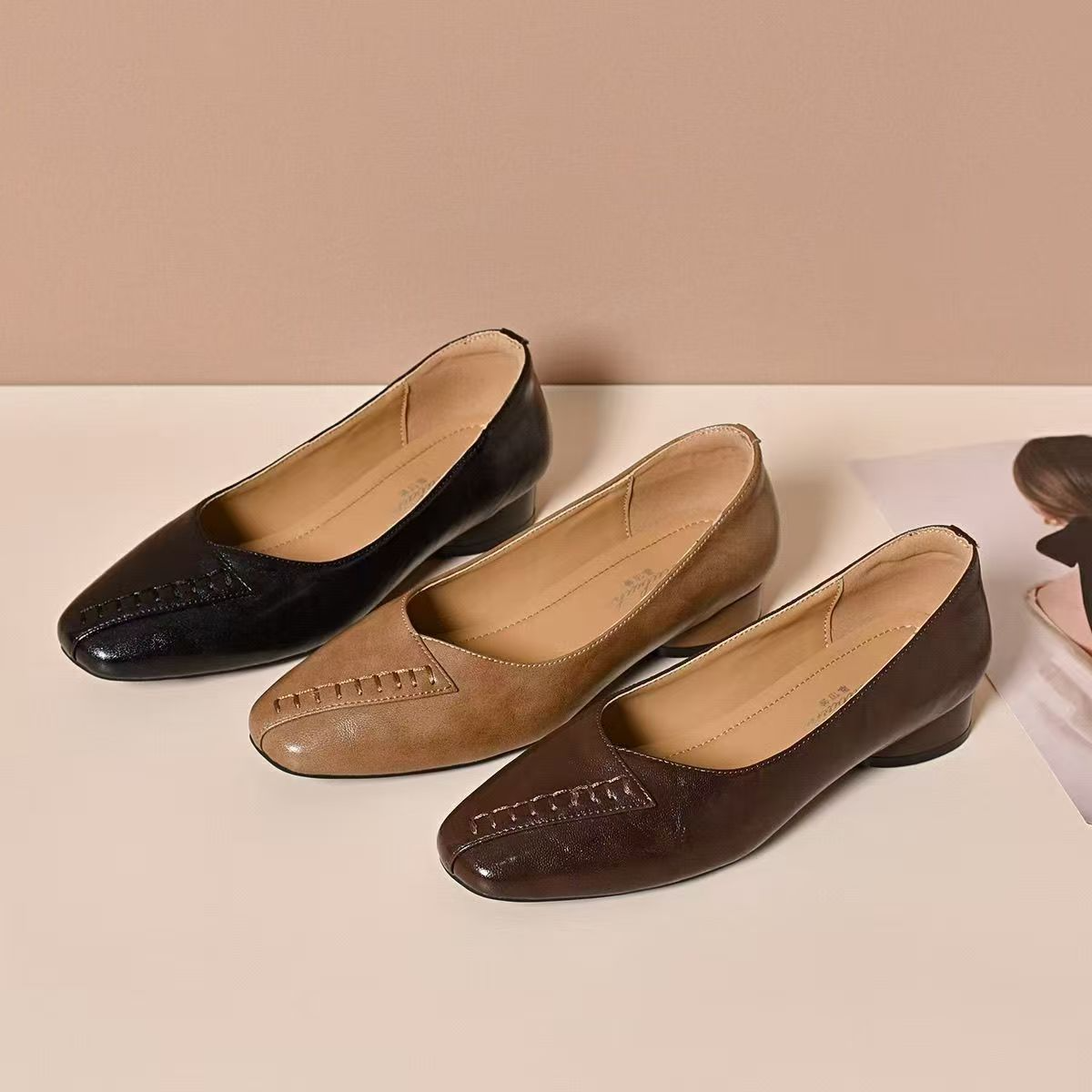 여성 겨울 융털 스노우 부츠 착용 이미지