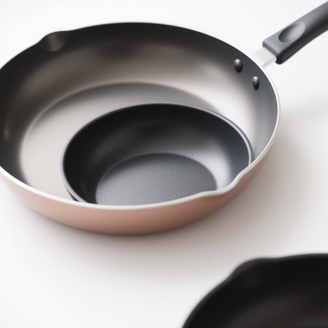 Poêle multifonctionnelle pour tous types de cuisson