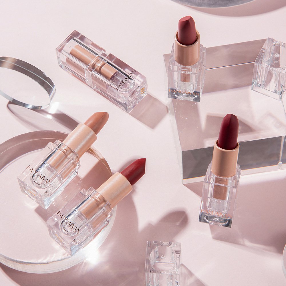 Matná rtěnka, která nebledne