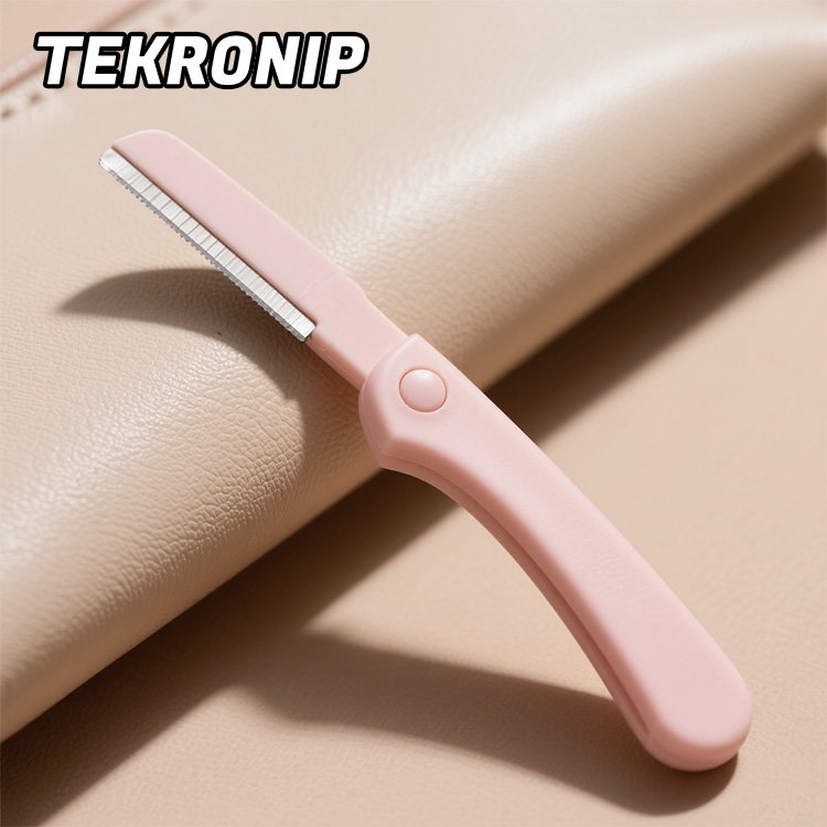 眉毛を整えるためのカミソリの刃先