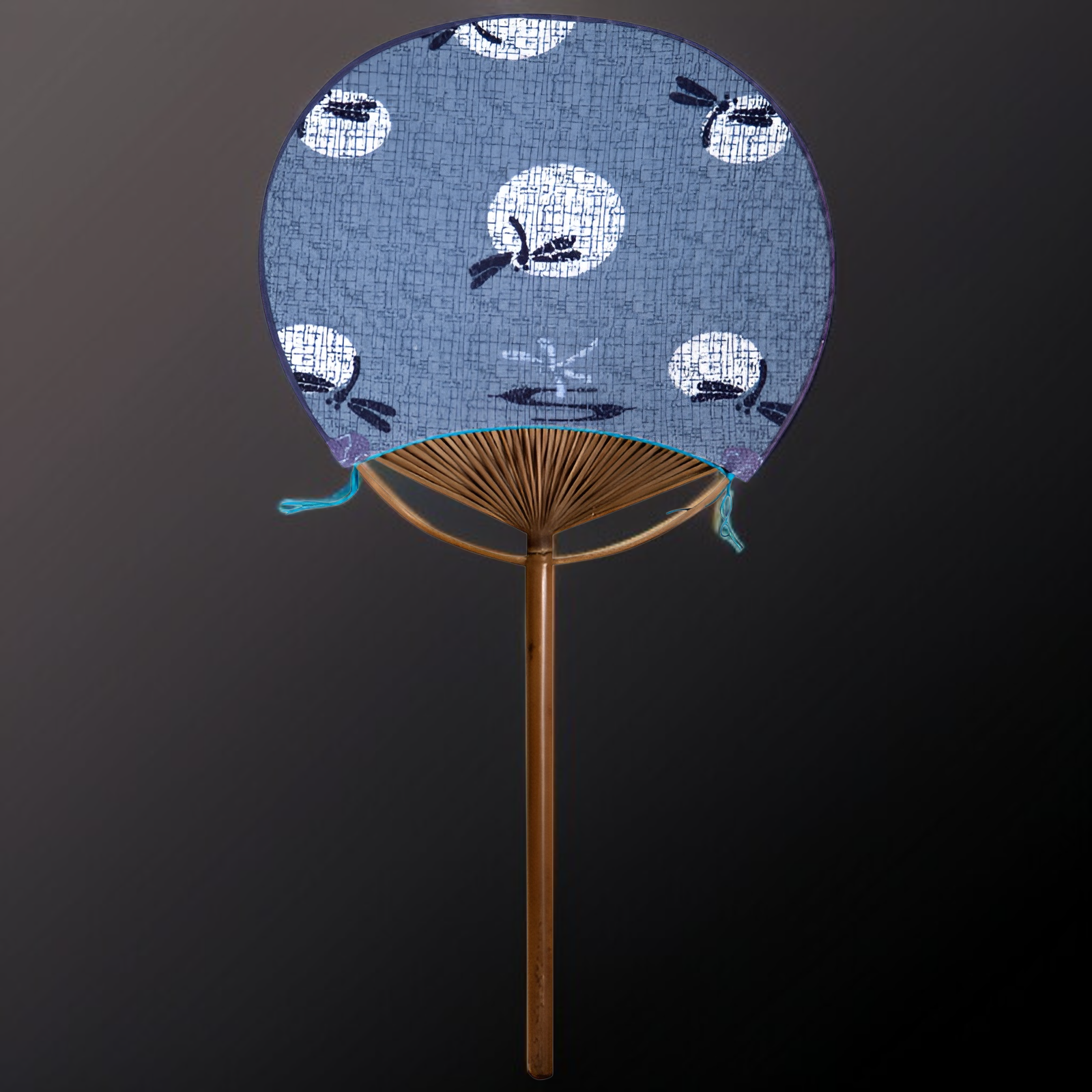 手作りの古い青い布生地の扇子