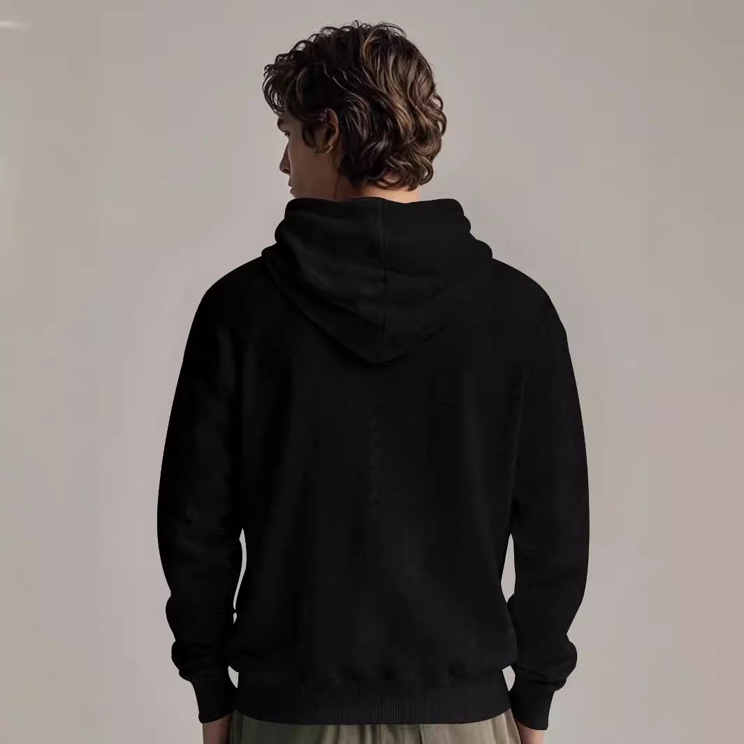 無地のカジュアルファッション長袖パーカーです