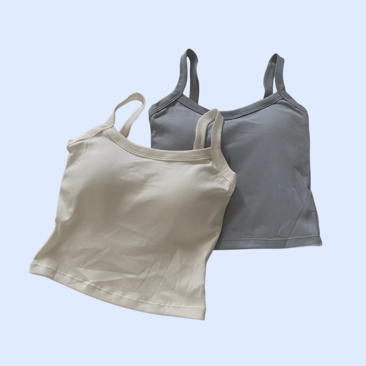 カジュアルなチューブトップキャミソール