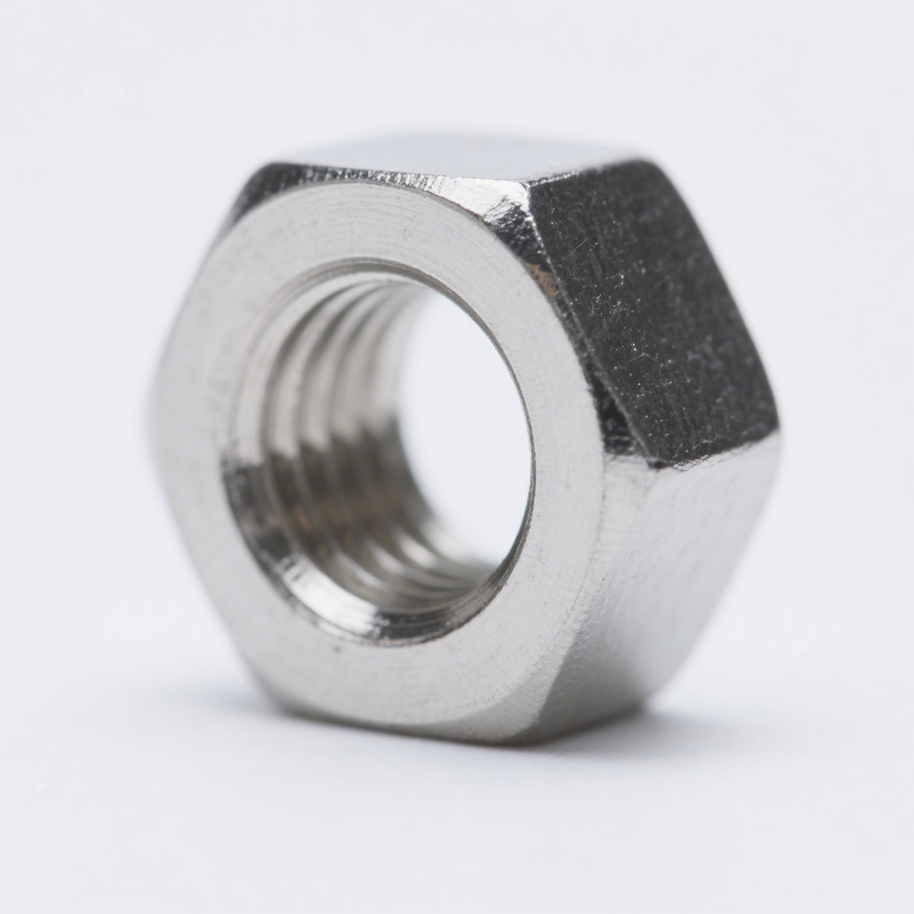 견고하고 내구성이 뛰어난 탄소강 방청 너트