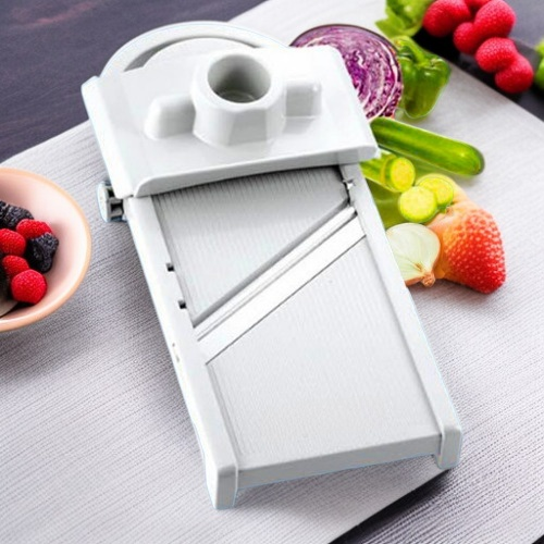 أداة مبشرة يدوية متعددة الوظائف للمطبخ