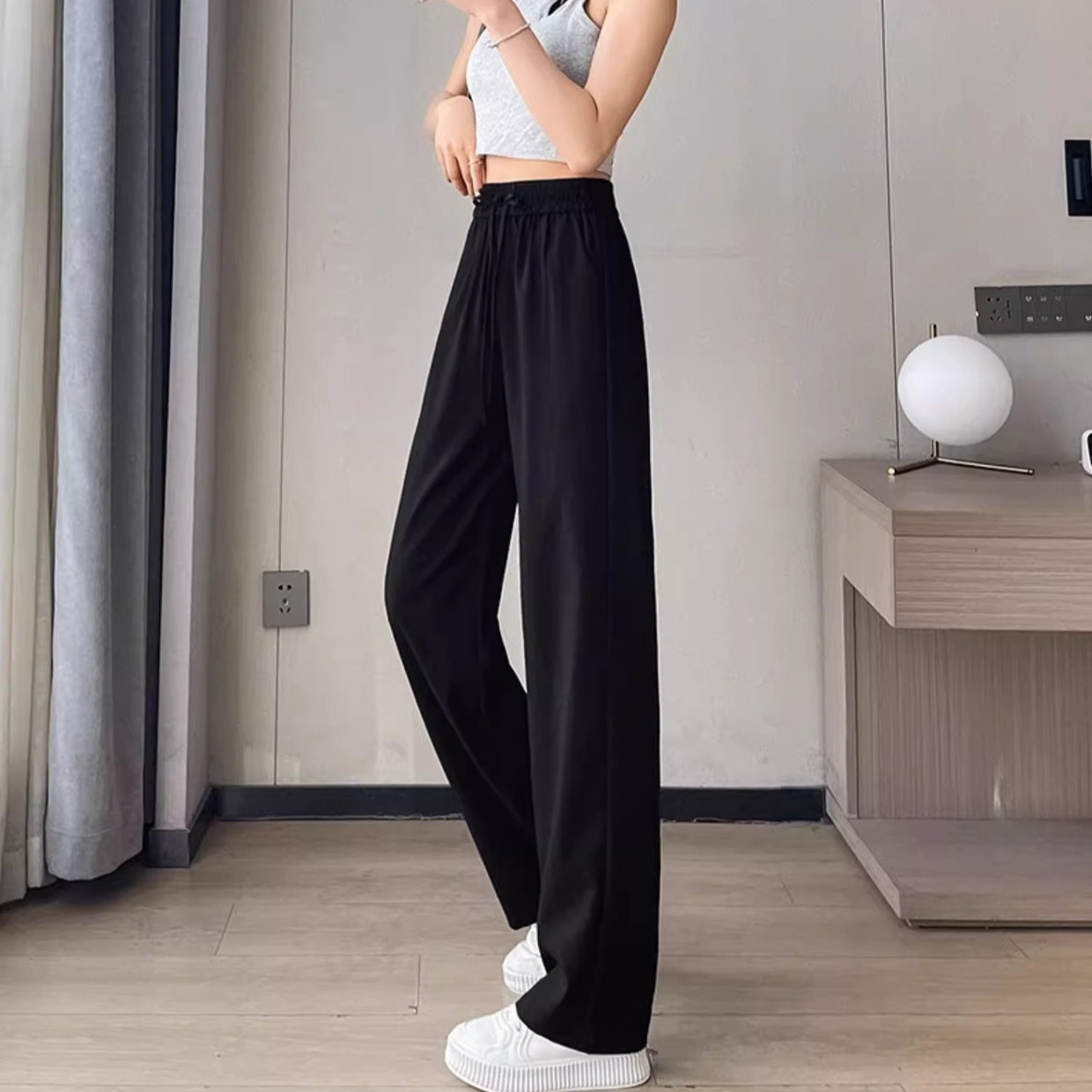 시원한 착용감의 텐셀 팬츠