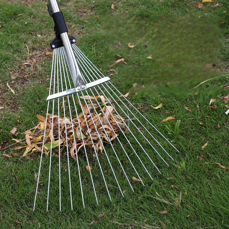 ステンレス製の草刈りレーキ