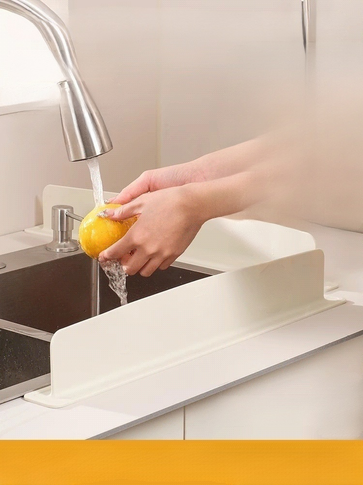 แผ่นกั้นน้ำกระเด็นแบบถ้วยดูดติดอ่างล้างจาน