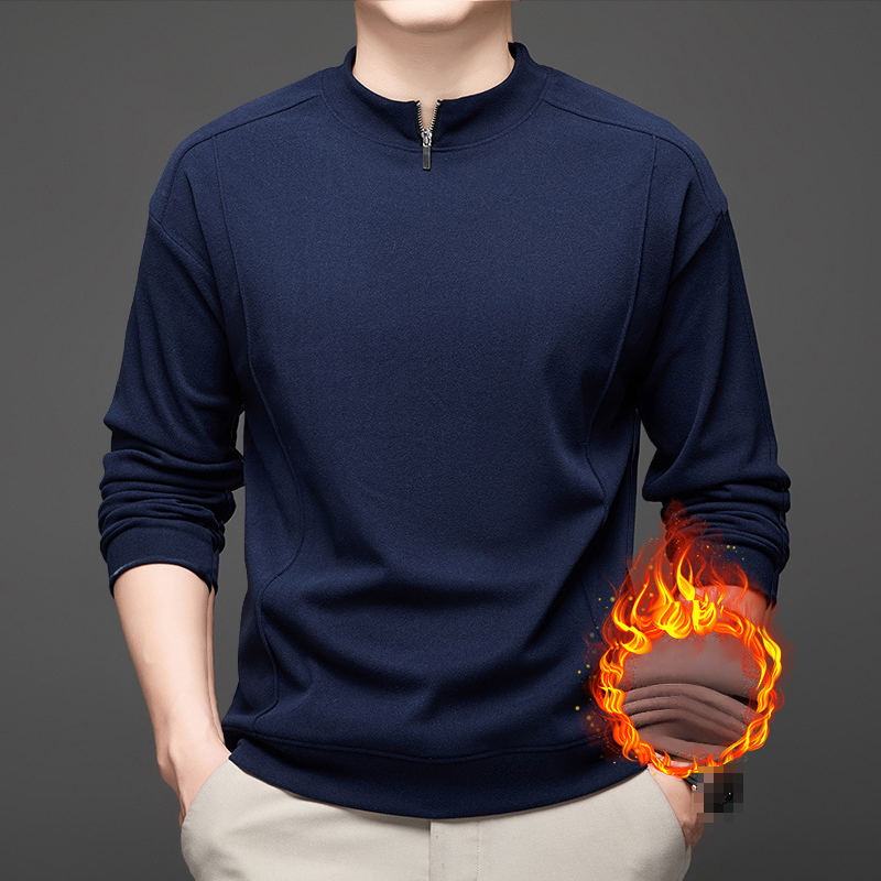 モックネックプルオーバー