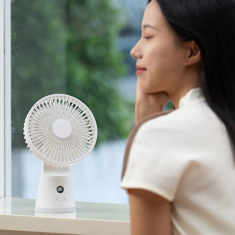 空気循環ファンデスクトップミニファン