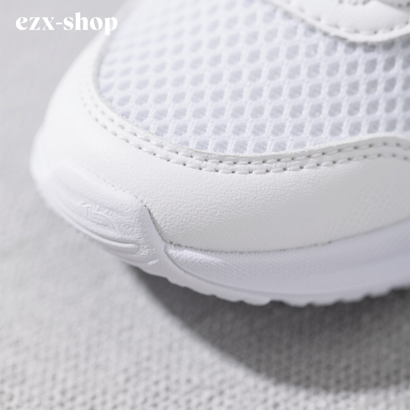 Fehér, hálós, lélegző női tornacipő