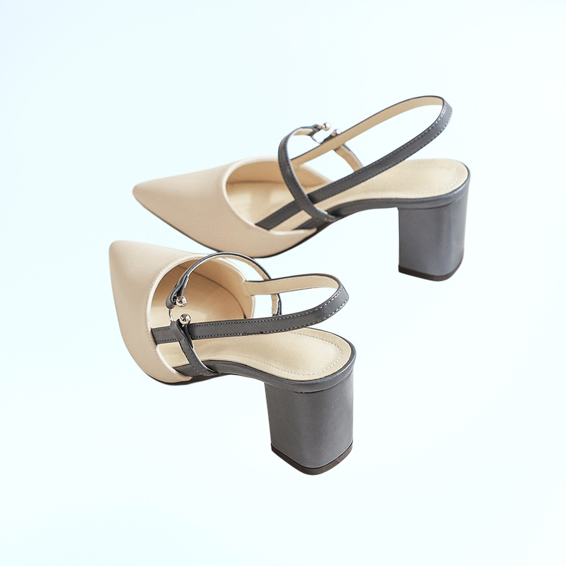 รองเท้าส้นสูงหัวแหลมแบบแฟชั่นของเหล่าคนดังทางอินเทอร์เน็ต รองเท้าแตะส้นหนาแบบกลวงด้านหลัง