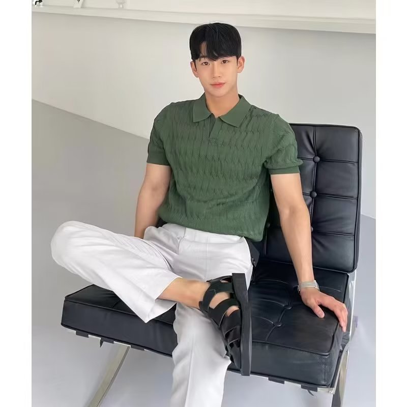 Slim Fit jednobarevné tričko s klopou z ledového hedvábí