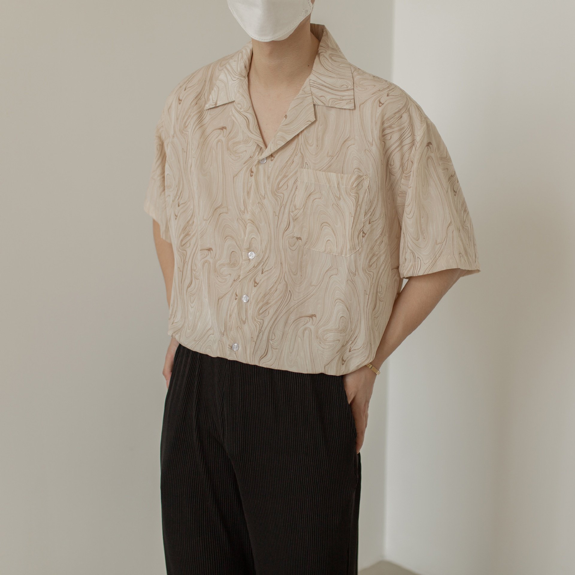 남자 빈티지 루즈핏 반팔 셔츠 커플 논스톱 실키 셔츠 잔꽃무늬 셔츠 남자 빈티지 반팔 셔츠 실키 박시 커플 셔츠