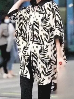 여성 루즈핏 플라워 프린트 반팔 블라우스