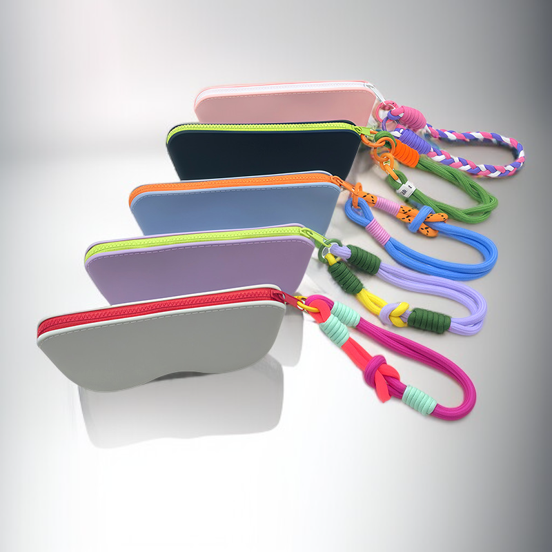 Silicone sunglasses storage bag with lanyard