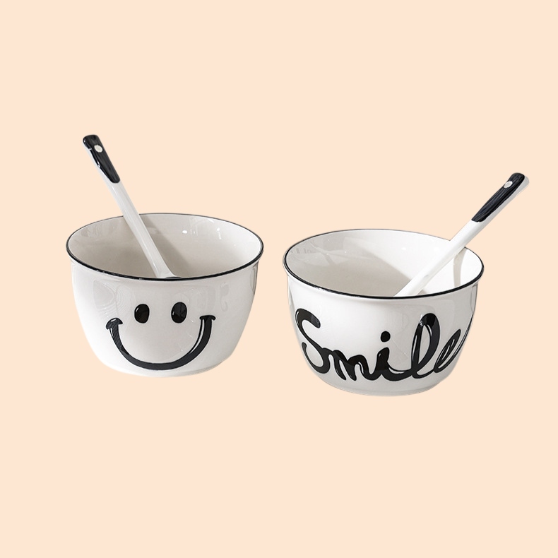 かわいい笑顔の陶器ボウル