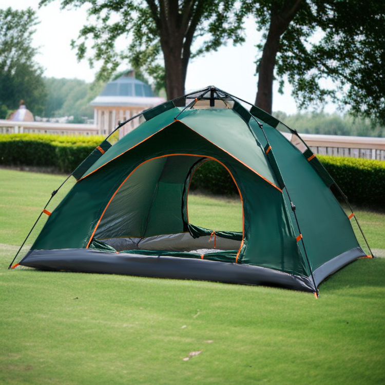 휴대용 접이식 텐트 설치하는 장면