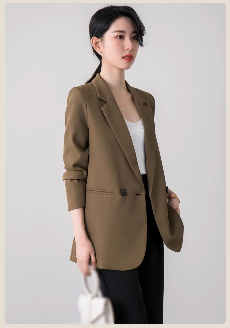 KR-1155274-HFH-显瘦显高西装外套-秦丹_18.jpg